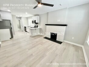 12391 Cedar Rd-Unit -3B in Cleveland Heights, OH - Building Photo - Building Photo