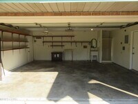 4050 Linwood Dr photo'