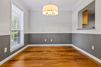 3691 Essex Ave in Atlanta, GA - Building Photo - Building Photo