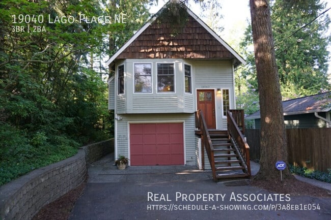 property at 19040 Lago Pl NE