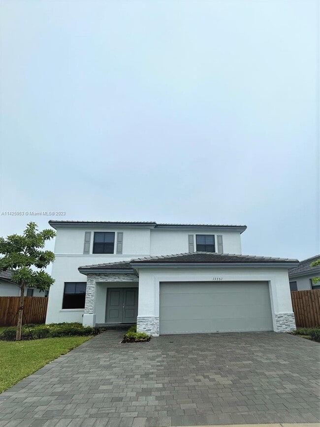 property at 13351 SW 284th St