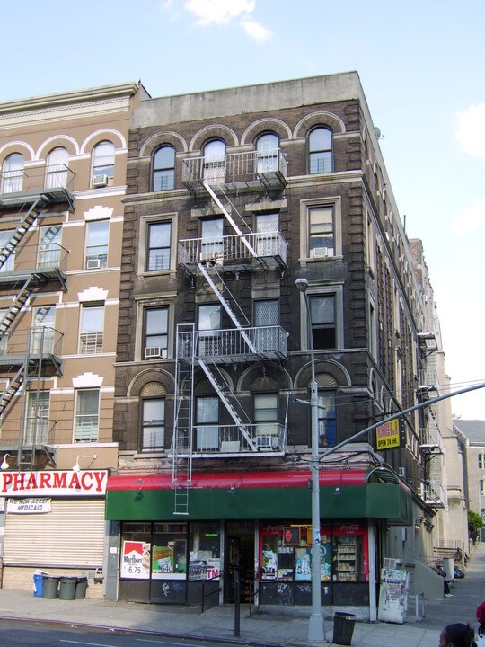 1437 Amsterdam Ave in New York, NY - Building Photo