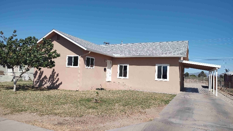 592 N Eucalyptus Ave in Blythe, CA - Building Photo