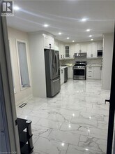 236 Langlaw Dr in Cambridge, ON - Building Photo - Building Photo