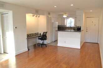 12100 Melville Dr in Montgomery, TX - Building Photo - Building Photo