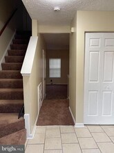 2420 Rosecroft Ct in Oxon Hill, MD - Building Photo - Building Photo