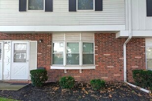 762 Mentor Ave, Unit 29 in Painesville, OH - Building Photo