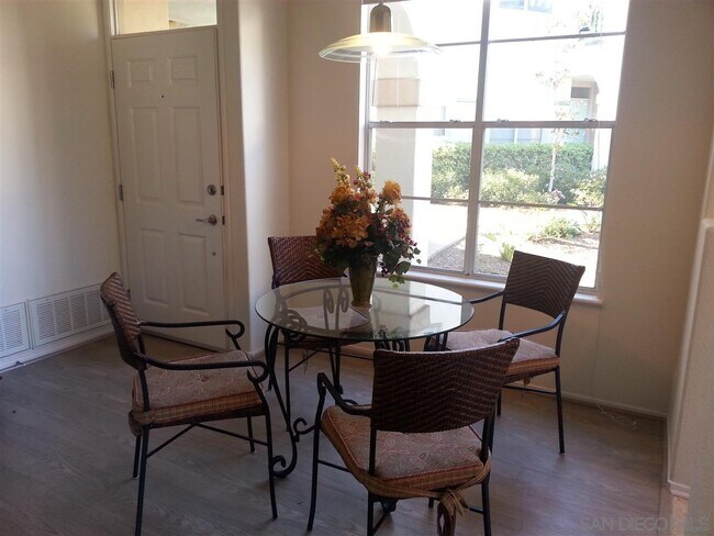 3609 Bernwood Pl in San Diego, CA - Building Photo - Building Photo