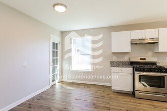 2218 W Madison St in Louisville, KY - Building Photo - Building Photo