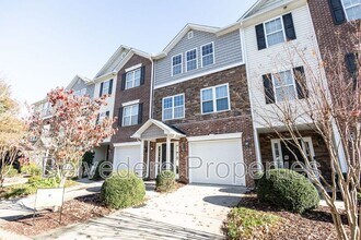 36 Ackland Dr in Greensboro, NC - Building Photo - Building Photo