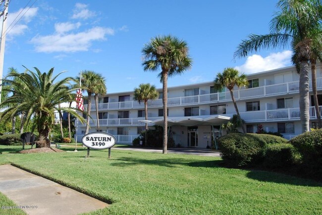 3190 N Atlantic Ave in Cocoa Beach, FL - Building Photo - Building Photo