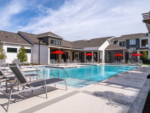 The Waters At Redstone in Crestview, FL - Building Photo - Building Photo