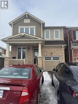 9 Facet St in Brampton, ON - Building Photo