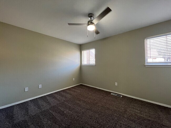 1902 Three Stars Rd in Edmond, OK - Building Photo - Building Photo