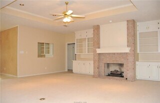 9310 Stonebridge Dr in College Station, TX - Building Photo