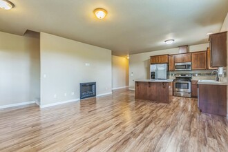 2554 Carson Loop in Forest Grove, OR - Building Photo - Building Photo