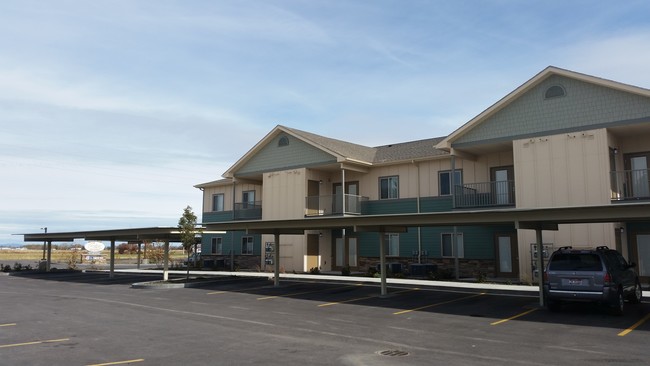 Kinsale Place Senior Apartments in Lewiston, ID - Building Photo - Building Photo