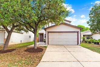 10034 Southern Sun in San Antonio, TX - Building Photo - Building Photo