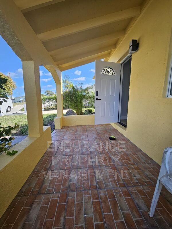 809 W 5th St in West Palm Beach, FL - Building Photo - Building Photo