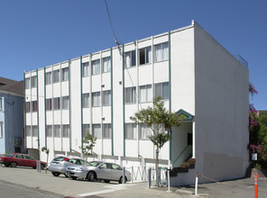 1435 3rd Ave in Oakland, CA - Building Photo - Building Photo