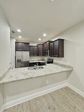 8740 Brown Pelican Cir in Navarre, FL - Building Photo - Building Photo