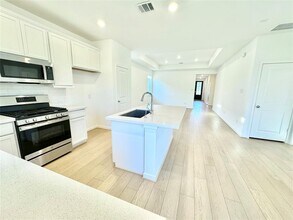 21823 White Stone Creek Dr in Cypress, TX - Building Photo - Building Photo
