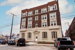 Selden Manor Apartments