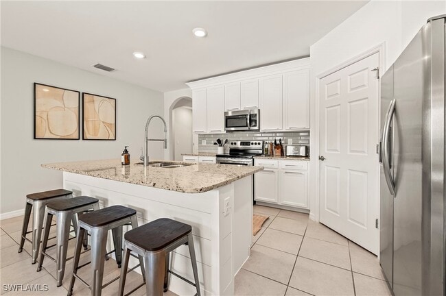 property at 689 Hadley St E