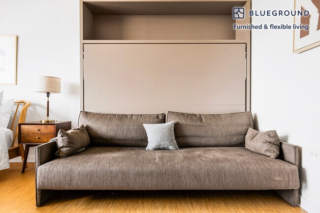 1515 N Fremont St, Unit FL7-ID1282 in Chicago, IL - Building Photo - Building Photo