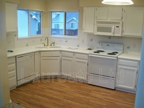 8521 S Upham Way in Littleton, CO - Building Photo - Building Photo