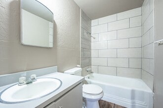 927 S Bryan St in Amarillo, TX - Foto de edificio - Building Photo