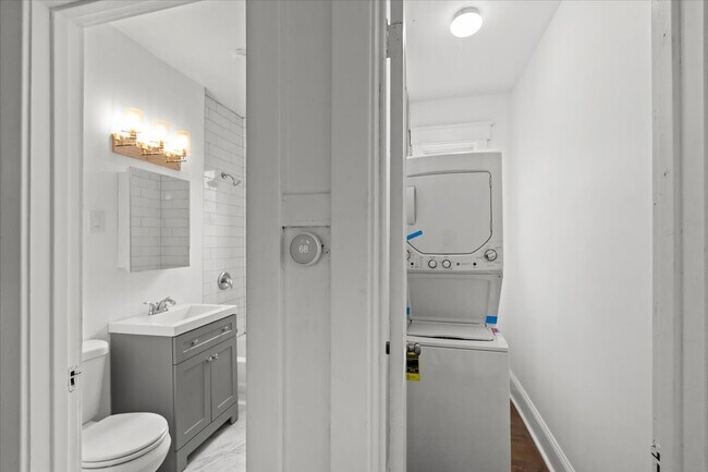 3115 N Davlin Ct in Chicago, IL - Building Photo - Building Photo