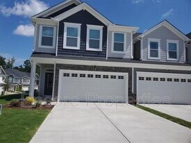 731 Amarra Dr in Fuquay Varina, NC - Building Photo