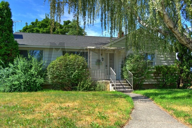 5709 N C St in Spokane, WA - Building Photo - Building Photo