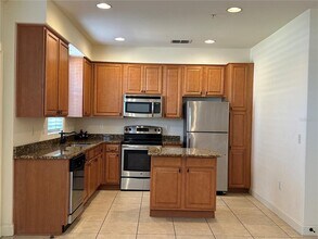 2562 Bella Vista Dr in Davenport, FL - Building Photo - Building Photo