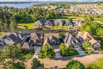 6075 Longmire Trail in Conroe, TX - Building Photo - Building Photo