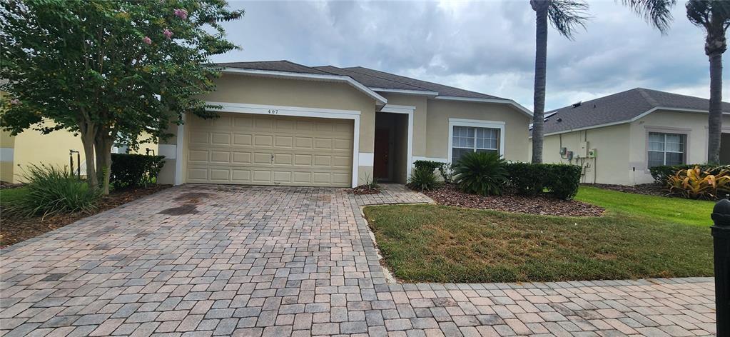 407 Kildrummy Dr in Davenport, FL - Building Photo