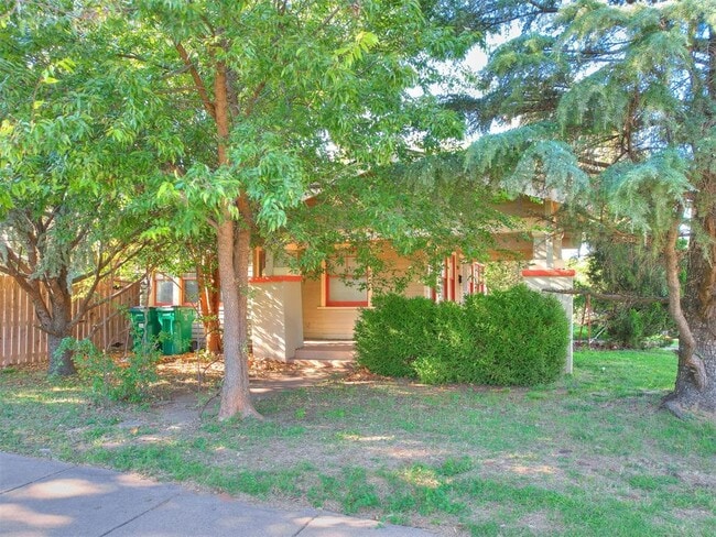 2301 N Shartel Ave in Oklahoma City, OK - Building Photo - Building Photo