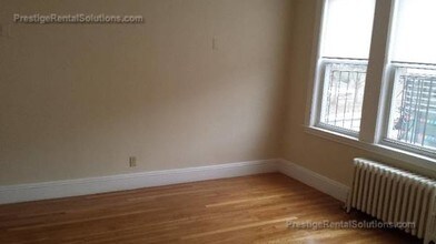 1140 River St in Boston, MA - Foto de edificio - Building Photo