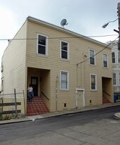 54-60 Salmon St Apartments