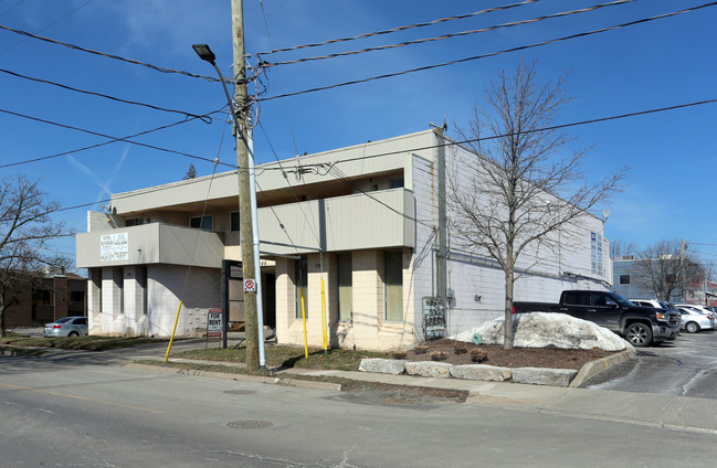 266 Division St in Welland, ON - Building Photo - Building Photo