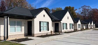Brookland Flats Patio Homes in Jonesboro, AR - Building Photo