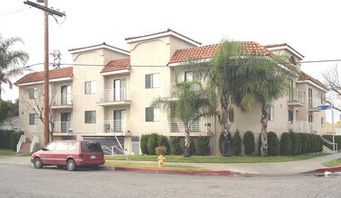 6765 Fair Ave in North Hollywood, CA - Foto de edificio - Building Photo