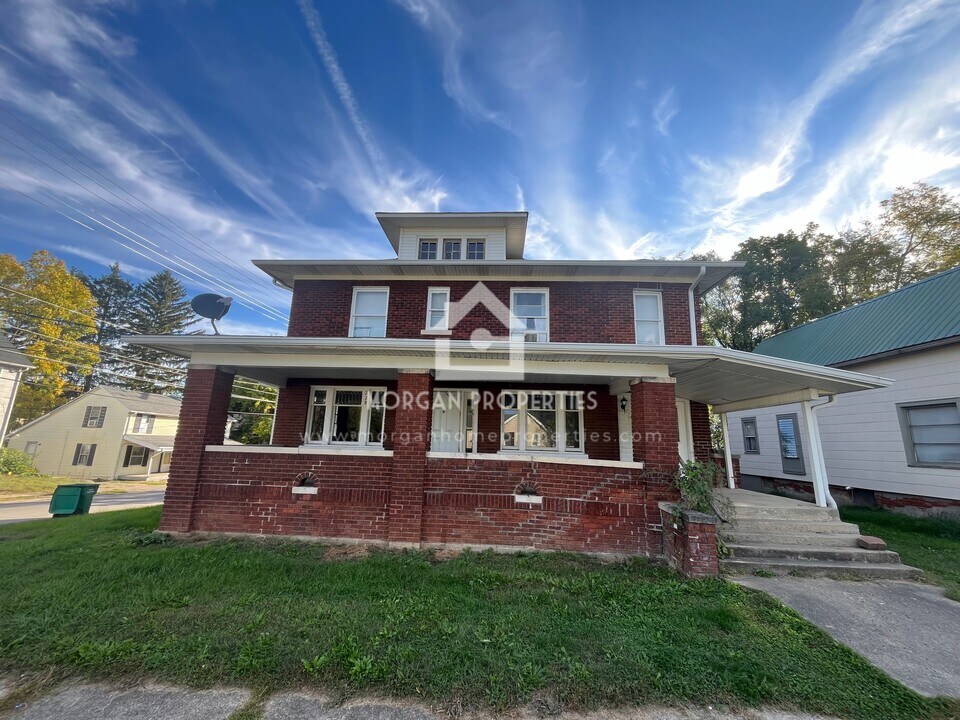 228 N 11th St, Unit 228 in New Castle, IN - Building Photo
