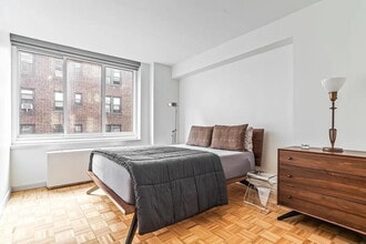 420 E 58th St in New York, NY - Building Photo - Building Photo