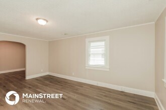218 E Todd Ln in Charlotte, NC - Building Photo - Building Photo