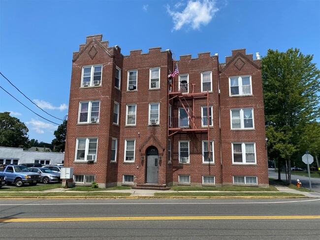 property at 724 E Main St