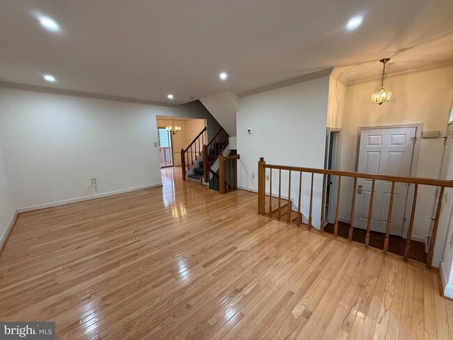 58 Drumcastle Ct