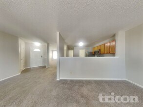 2426 Black Antler Ct in Indianapolis, IN - Foto de edificio - Building Photo