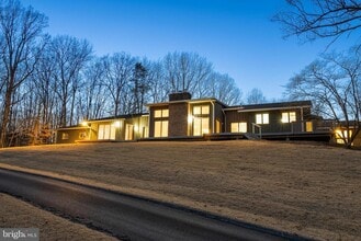 20 Cessna Ln in Fredericksburg, VA - Building Photo - Building Photo